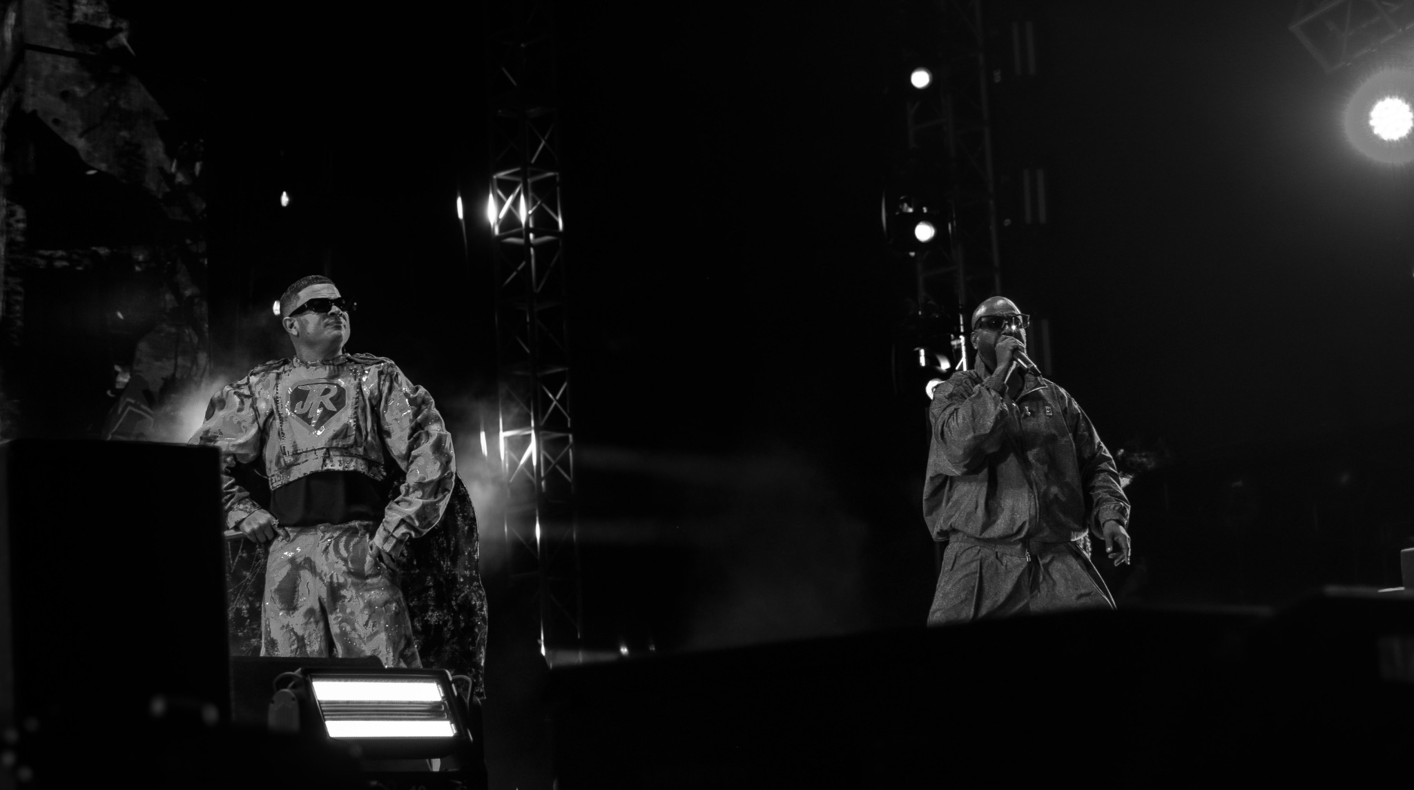 Jowell y Randy durante el concierto 3D producido por Ray Entertainment